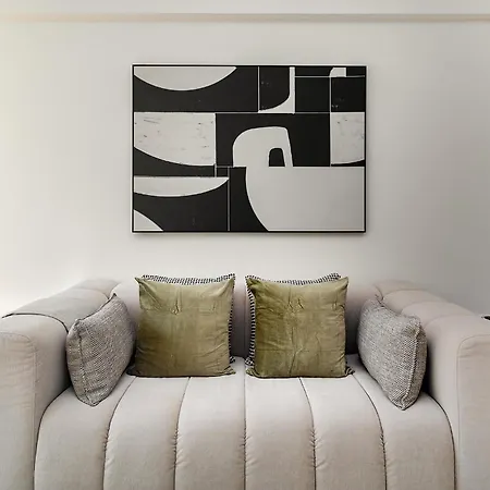 Lejlighed Whome Modern & Elegant In *