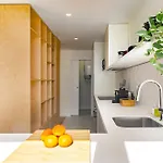 Whome Modern & Elegant In