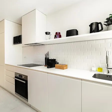 Whome Modern & Elegant In Apartament