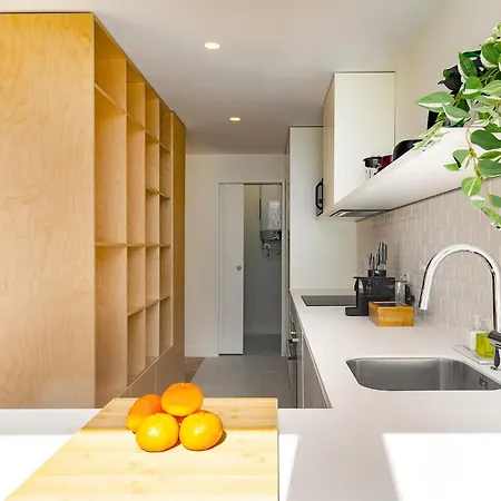 Whome Modern & Elegant In