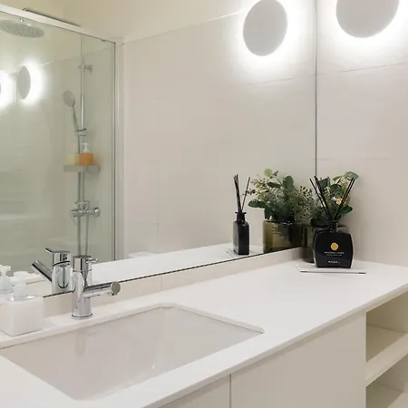 Апартаменты Whome Modern & Elegant In Лиссабон