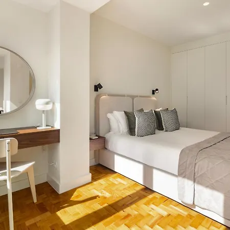 Whome Modern & Elegant In Апартаменты